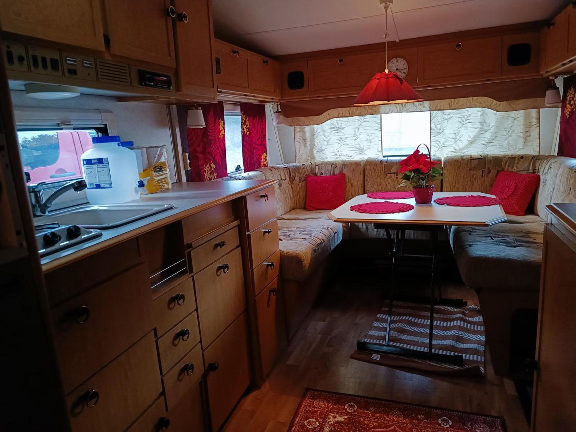 Santa'S Winter Caravan-Kabe Royal โรวานิเอมิ ภายนอก รูปภาพ